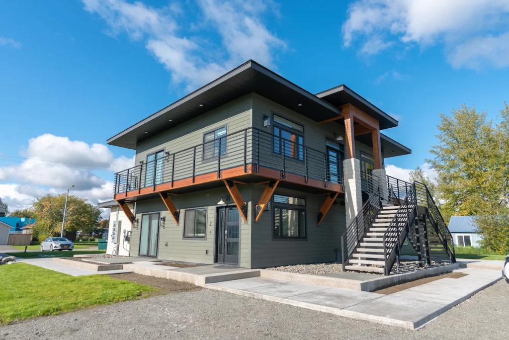 Colony Suites Exterior